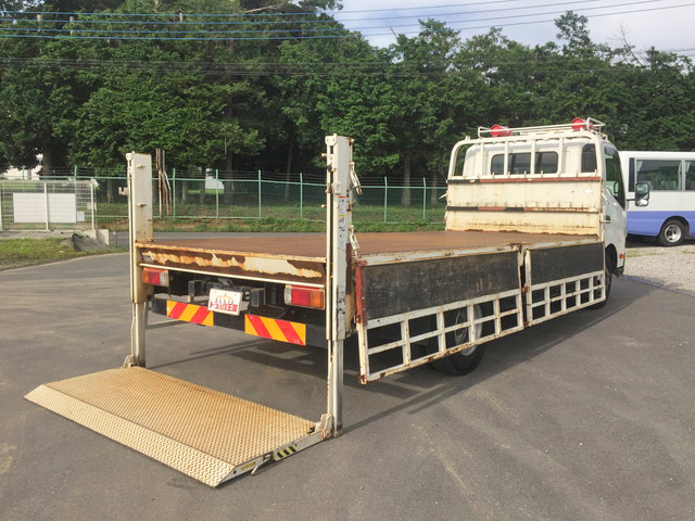 日野デュトロ平ボディ小型（2t・3t）[写真02]