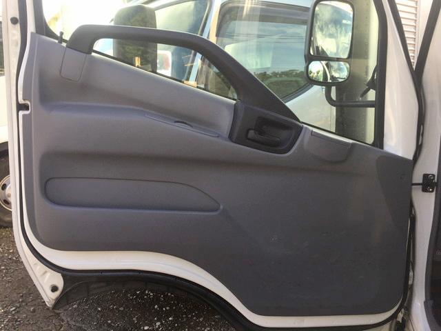 日野デュトロ平ボディ小型（2t・3t）[写真28]