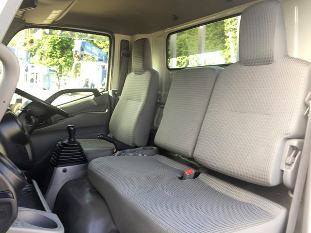 日野デュトロ平ボディ小型（2t・3t）[写真32]