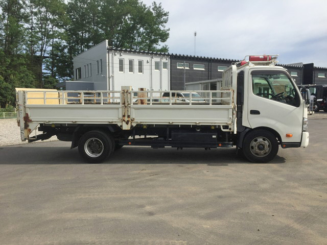 日野デュトロ平ボディ小型（2t・3t）[写真06]