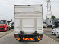 いすゞエルフパネルバン小型（2t・3t）[写真06]