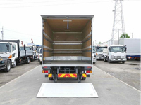 いすゞエルフパネルバン小型（2t・3t）[写真08]