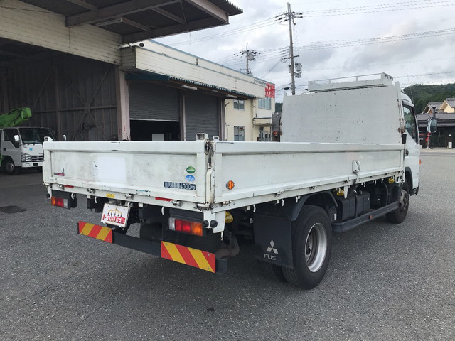 三菱ふそうキャンター平ボディ小型（2t・3t）[写真11]