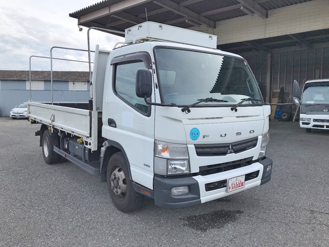 三菱ふそうキャンター平ボディ小型（2t・3t）[写真03]