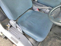 三菱ふそうキャンター平ボディ小型（2t・3t）[写真33]