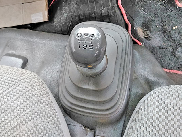 日野デュトロパネルバン小型（2t・3t）[写真26]