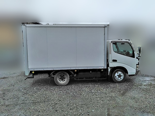 日野デュトロパネルバン小型（2t・3t）[写真06]