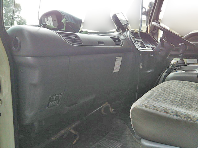 いすゞフォワードクレーン4段中型（4t）[写真31]