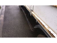 三菱ふそうキャンター平ボディ小型（2t・3t）[写真12]