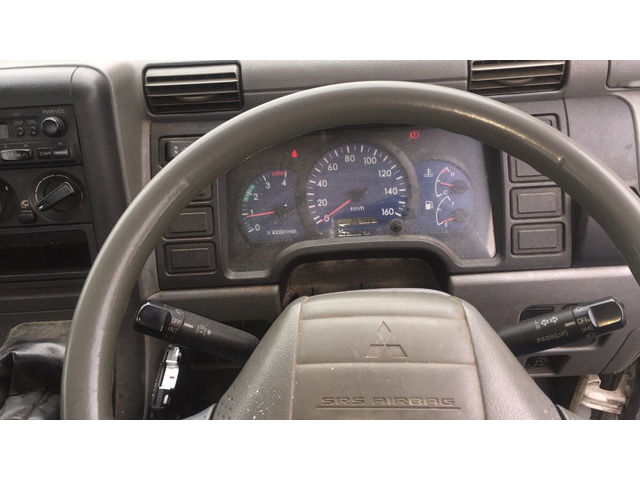 三菱ふそうキャンター平ボディ小型（2t・3t）[写真25]