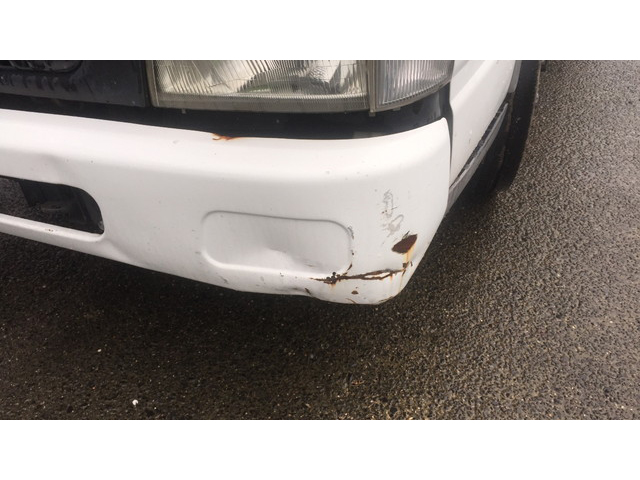 三菱ふそうキャンター平ボディ小型（2t・3t）[写真04]