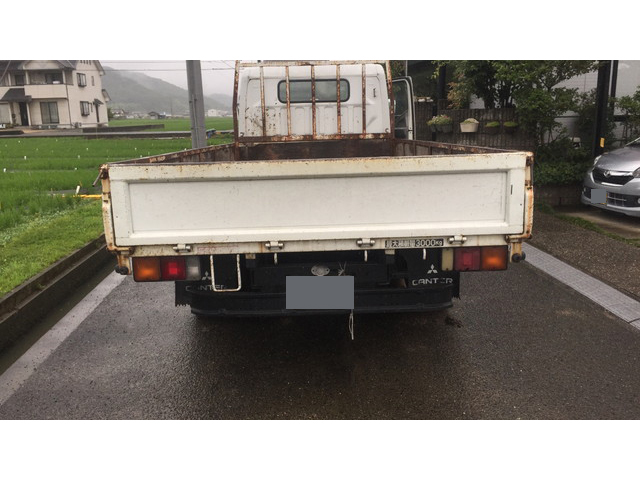 三菱ふそうキャンター平ボディ小型（2t・3t）[写真05]