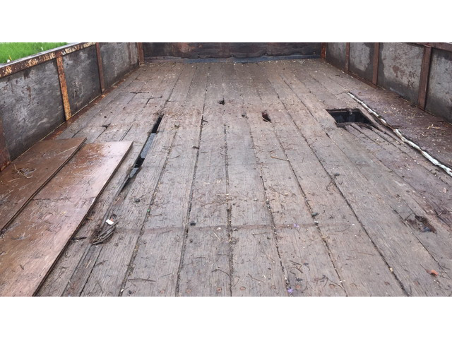 三菱ふそうキャンター平ボディ小型（2t・3t）[写真07]