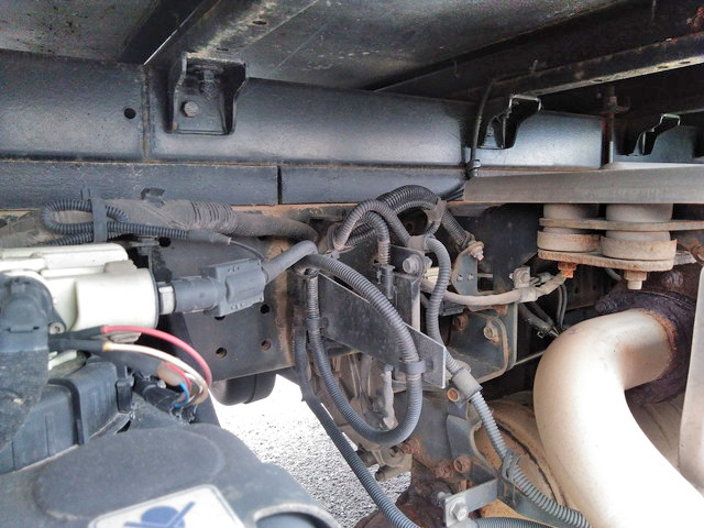 三菱ふそうキャンターアルミバン小型（2t・3t）[写真17]