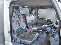 三菱ふそうキャンターアルミバン小型（2t・3t）[写真24]