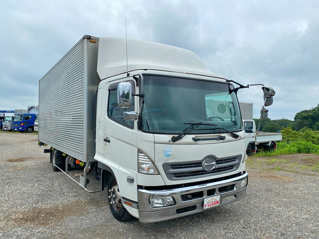 日野レンジャーアルミバン中型（4t）[写真03]