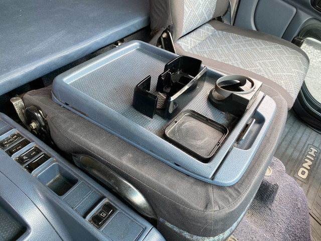 日野レンジャーアルミバン中型（4t）[写真35]