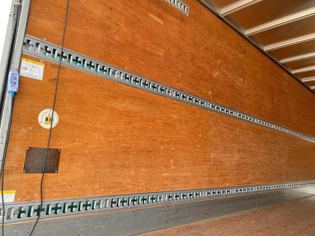 UDトラックスコンドルアルミバン中型（4t）[写真16]