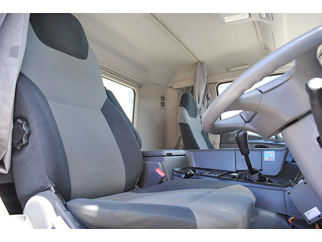 三菱ふそうスーパーグレートダンプ大型（10t）[写真24]