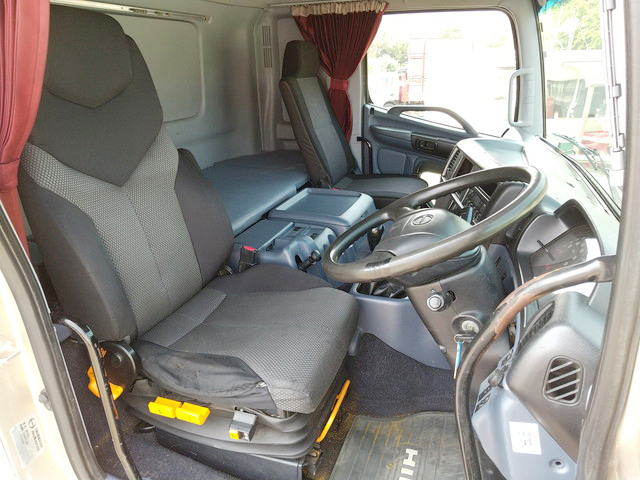 日野プロフィアアルミブロック大型（10t）[写真26]