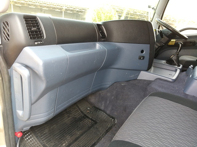 日野プロフィアアルミブロック大型（10t）[写真29]