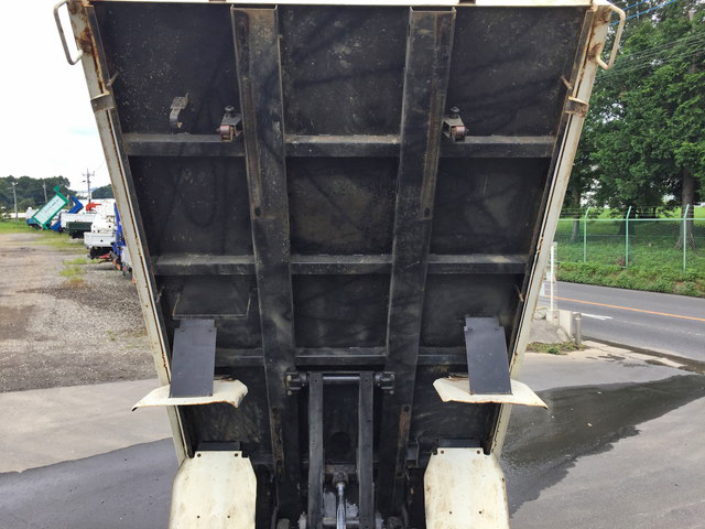 いすゞエルフ深ダンプ（土砂禁ダンプ）小型（2t・3t）[写真16]