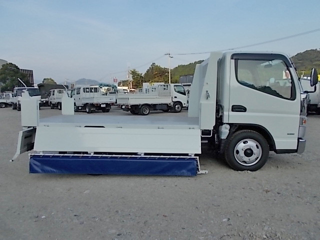 三菱ふそうキャンターダンプ小型（2t・3t）[写真12]