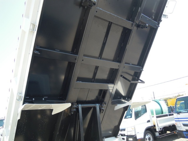 三菱ふそうキャンターダンプ小型（2t・3t）[写真25]
