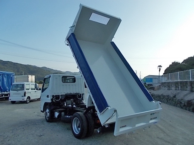 三菱ふそうキャンターダンプ小型（2t・3t）[写真06]