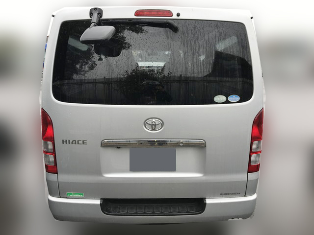 トヨタハイエースバン小型（2t・3t）[写真06]