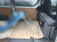 トヨタハイエースバン小型（2t・3t）[写真09]