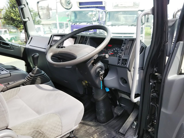 いすゞフォワードクレーン3段中型（4t）[写真33]