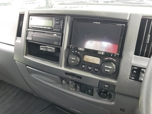 いすゞフォワードクレーン3段中型（4t）[写真34]