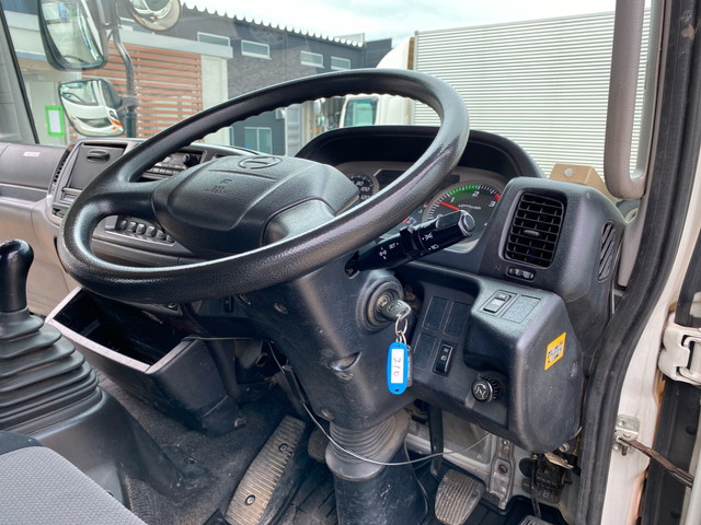 日野レンジャークレーン4段中型（4t）[写真34]