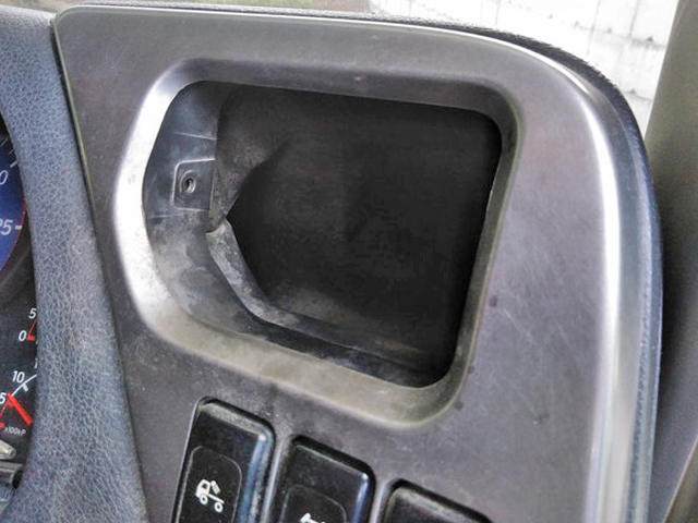 UDトラックスクオンダンプ大型（10t）[写真20]