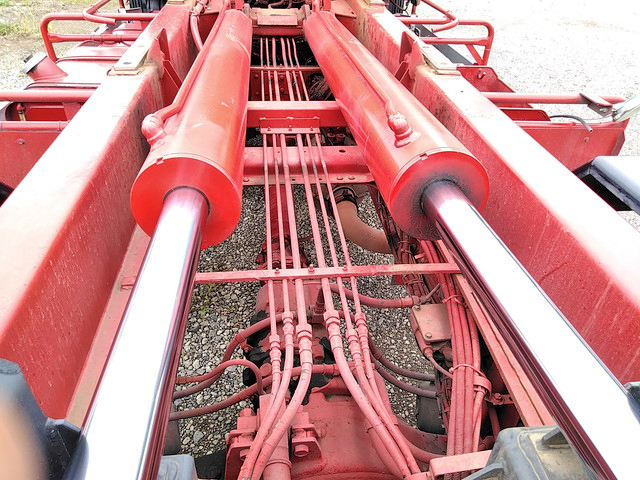 三菱ふそうスーパーグレートコンテナ専用車大型（10t）[写真17]