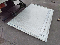 三菱ふそうキャンターパネルバン小型（2t・3t）[写真14]