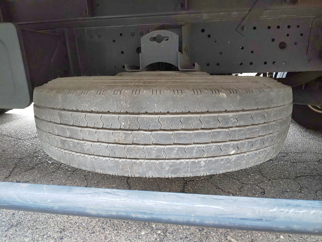 三菱ふそうキャンターパネルバン小型（2t・3t）[写真18]