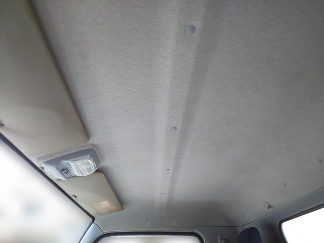 三菱ふそうキャンターパネルバン小型（2t・3t）[写真32]