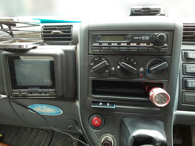三菱ふそうキャンターパネルバン小型（2t・3t）[写真35]