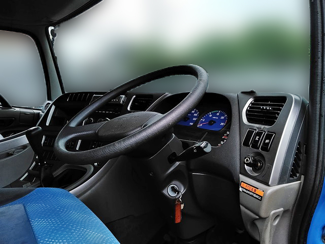 UDトラックスクオンユニック3段大型（10t）[写真28]