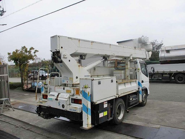 三菱ふそうキャンター高所作業車小型（2t・3t）[写真02]