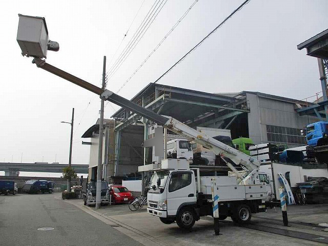 三菱ふそうキャンター高所作業車小型（2t・3t）[写真07]