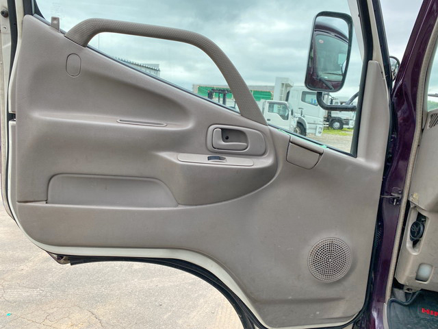 日野デュトロアルミウイング小型（2t・3t）[写真28]