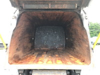 三菱ふそうファイターパッカー車（塵芥車）中型（4t）[写真12]