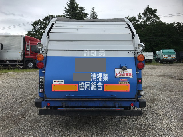 三菱ふそうファイターパッカー車（塵芥車）中型（4t）[写真09]