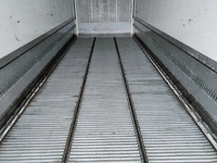 三菱ふそうスーパーグレートパネルウイング大型（10t）[写真13]