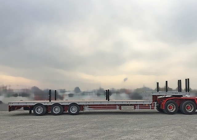 その他のメーカーその他の車種トレーラー（セミトレーラー）大型（10t）[写真02]