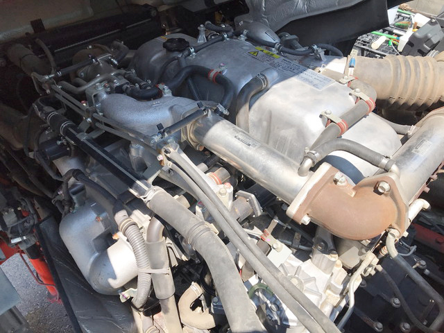 いすゞギガパッカー車（塵芥車）大型（10t）[写真26]