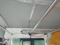 トヨタハイエースバン小型（2t・3t）[写真06]